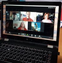 Group discussion online