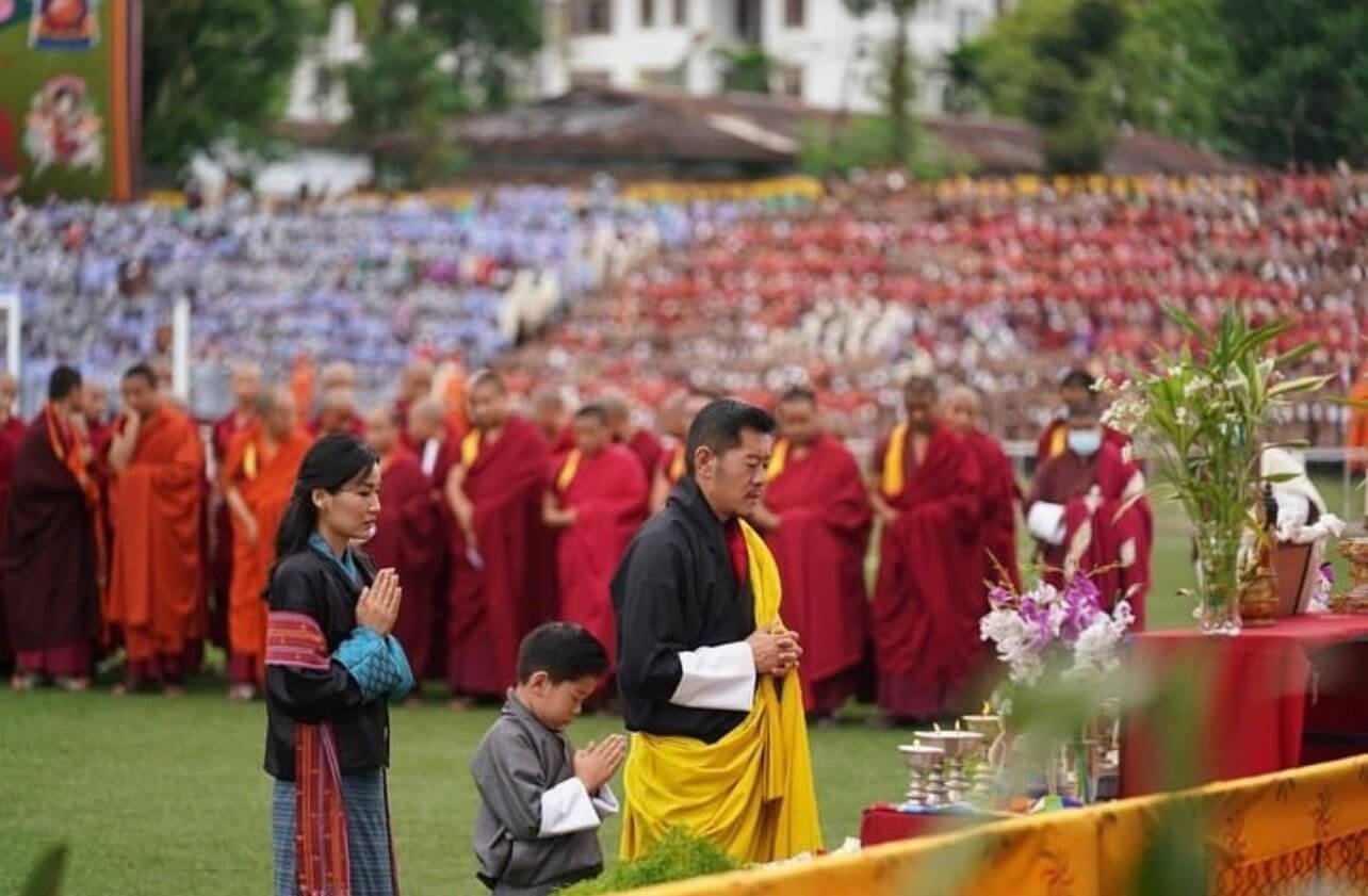 Bhutanese Royal family pays homage